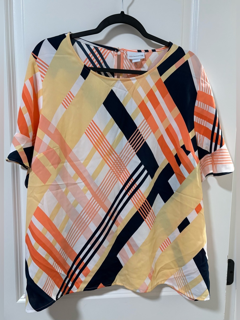 Liz Claiborne Navy Yellow Orange Geometric Short Sleeve Top
